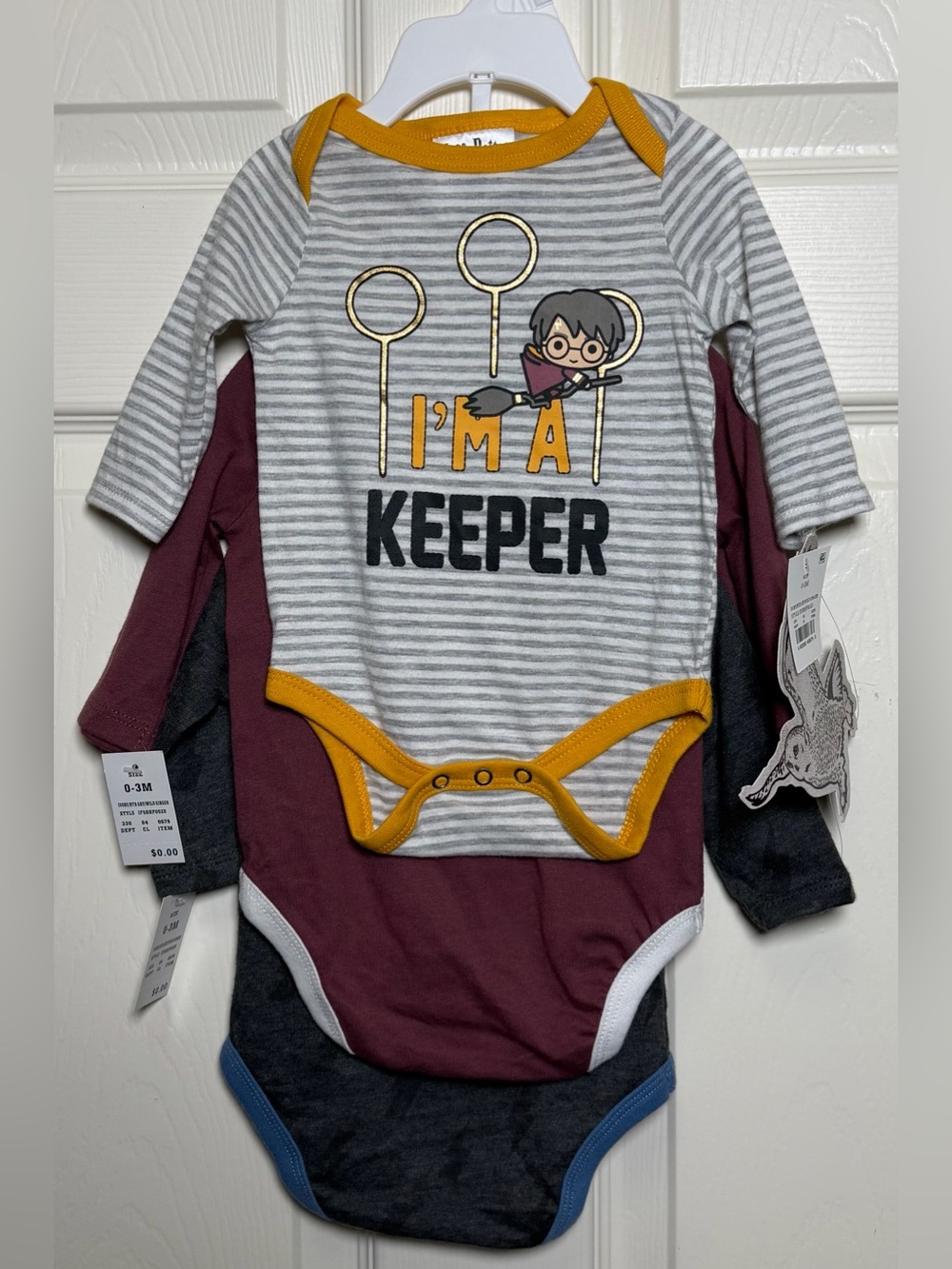 Warner Bros. Gray Stripe Bodysuit with Mustard Trim - 'I'm a Keeper'